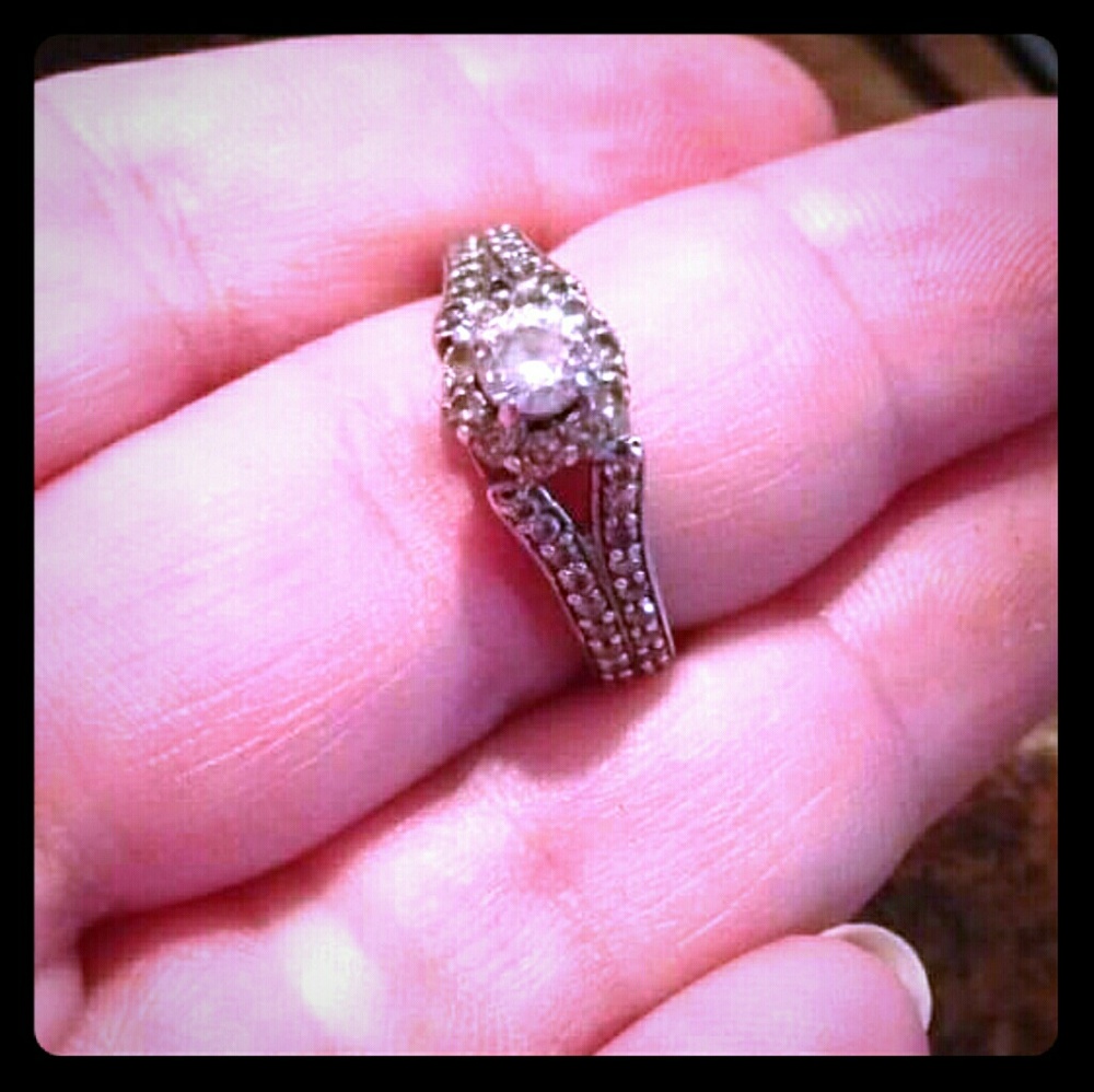Diamond ring